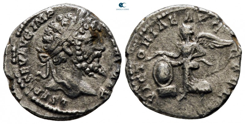 Septimius Severus AD 193-211. Rome
Denarius AR

17 mm., 3,15 g.



very f...