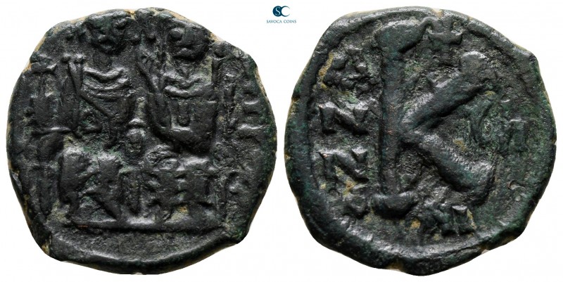 Justin II and Sophia AD 565-578. Nikomedia
Half Follis or 20 Nummi Æ

21 mm.,...