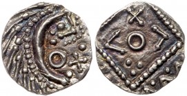 Great Britain
Early Anglo-Saxon period - Primary Phase (c.680-c.710), Sceat. Series E. 'Vico' type. Degenerate 'porcupine' head right. Rev. 'Standard...
