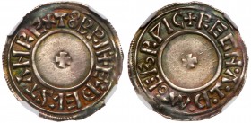Great Britain
Kings of All England. Aethelstan (924-939). Silver Penny, undated. Small cross type. +E DEL.STAN REX T8 BRIT around small cross pattee....