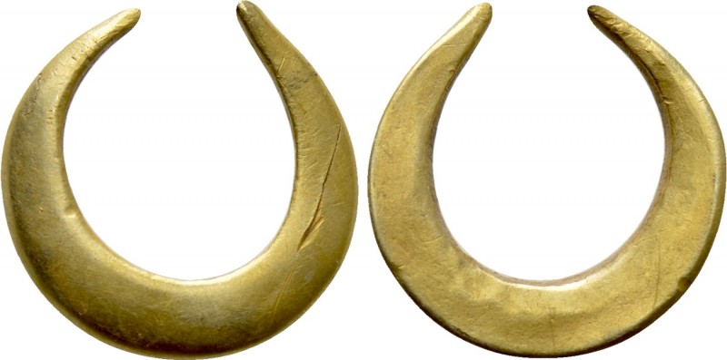 CELTIC. GOLD "Rouelles". 

Obv: .
Rev: .

. 

Condition: Very fine.

We...