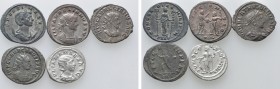 5 Roman Coins; Julia Mamaea, Vabalathus etc. 

Obv: .
Rev: .

. 

Condition: See picture.

Weight: g.
 Diameter: mm.