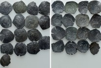 16 Byzantine Coins of the Palaeologean Dynasty. 

Obv: .
Rev: .

. 

Condition: See picture.

Weight: g.
 Diameter: mm.