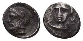 Greek Obol, Ca. 350-300 BC. AR
Condition: Very Fine

Weight: 0,59 gram
Diameter: 10 mm