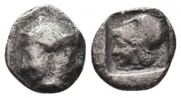 Greek Obol, Ca. 350-300 BC. AR
Condition: Very Fine

Weight: 0,98 gram
Diameter: 10 mm