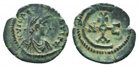 Justinian I. AD 527-565. Ae 
Condition: Very Fine

Weight: 1,3 gram
Diameter: 11,5 mm