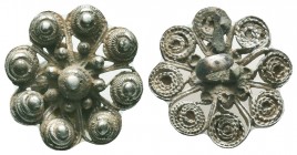 Beautiful decorated Silver Fligree work Byzantine Brooch, c. 7th-12th century AD. 
Condition: Very Fine

Weight: 3,8 gram
Diameter: 19,5 mm
