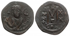Maurice Tiberius (582-602). Æ 40 Nummi (32mm, 13.17g, 1h). Constantinople, year 20 (601/2). Crowned facing bust, wearing consular robes, holding mappa...