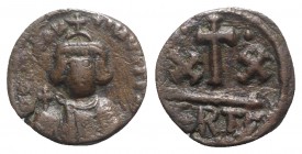 Constans II (641-668). Æ 20 Nummi (18mm, 4.08g, 9h). Carthage, 642-647. Crowned bust facing, holding globus cruciger. R/ Large XX; cross between; CRTS...