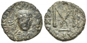 Constantine IV (668-685). Æ 40 Nummi (21mm, 2.23g, 6h). Ravenna, year 30 (682/3). Helmeted and cuirassed bust facing slightly r., holding spear over s...