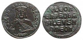 Leo VI (886-912). Æ 40 Nummi (26mm, 8.41g, 6h). Constantinople. Facing bust, wearing crown and chlamys, holding akakia. R/ Legend in four lines across...
