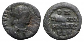 Ostrogoths, Theodahad (534-536). Æ 10 Nummi (17mm, 3.67g, 6h). Rome. Helmeted, draped and cuirassed bust of Roma r. R/ DN/THEODA/HATHVS/REX in four li...