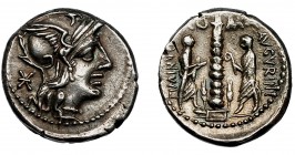 MINUCIA. Denario. Roma (134 a.C.). R/ Columna en espiral flanqueada por dos figuras togadas con instrumentos sacerdotales; TI MVNICI(F) AVGVRINI, RO-M...