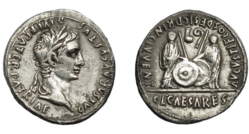 AUGUSTO. Denario. Lugdunum (7-6 a.C.). R/ Cayo y Lucio; símpulo a izq. hacia la ...