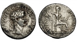 TIBERIO. Denario. Lugdunum (36-37 d.C.). R/ Livia entronizada a der. con cetro y espigas, patas del trono decoradas; PONTIF MAXIM. AR 3,71 g. 18,2 mm....