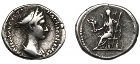 SABINA. Denario. Roma (128-129). R/ Vesta sentada a izq. con cetro y palladium. AR 3,25 g. 16,6 mm. RIC-2486. BC+.
