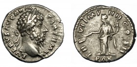 LUCIO VERO (bajo Marco Aurelio). Denario. Roma (166). R/ Pax a izq. con rama de olivo y cornucopia; TR P VI IMP IIII COS II/ PAX. AR 3,27 g. 18,6 mm. ...