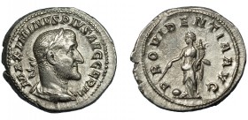 MAXIMINO I. Denario. Roma (236-238). R/ Providentia a izq. con vara, cornucopia y globo a sus pies; PROVIDENTIA AVG. AR 3,90 g. 20,7 mm. RIC-20. MBC.