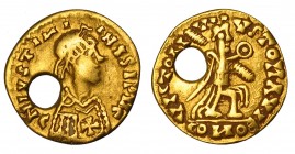 ACUÑACIONES PSEUDO-IMPERIALES. Tremissis. A nombre de Justiniano I. AU 1,15 g. 13,4 mm. Tomasini, grupo JAN 1.