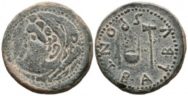 GADES (C\u00e1diz). Dupondio. (Ae. 22.19g \/ 31mm). 27 BC-14 AD Anv: Head of Hercules to the left, behind nails. Rev: Knife, symbol and ax, around ext...