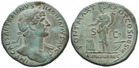 HADRIAN. Sesterce. (Ae. 25.65g \/ 34mm). 118 AD Rome. Anv: IMP CAESAR TRAIANVS HADRIANVS AVG. Laureate bust with slight draping on Adriano's left to r...
