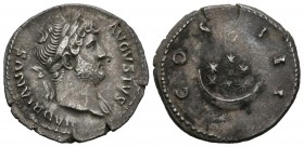 HADRIAN. Denarius. (Ar. 3.04g \/ 19mm). 125-128 AD Rome. Anv: HADRIANVS AVGVSTVS. Laureate bust with slight draping on left to right shoulder. Rev: CO...
