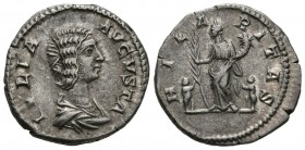 JULIA DOMNA. Denarius. (Ar. 3.36g \/ 19mm). 196-211 AD Rome. Anv: IVLIA AVGVSTA. Bust draped to the right of Julia Domna. Rev: HILARITAS. Hilaritas sh...