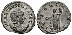 HERENNIA ETRUSCILLA. Antoninian. (Ar. 3.67g \/ 22mm). 249-251 AD Rome. Anv: HER ETRVSCILLA AVG. Diademic and draped bust to the right of Herennia Etru...