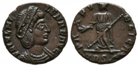 HELENA. Follis. (Ae. 1.35g \/ 14mm). 337-340 AD Treveri. Anv: FL IVL HELENA AVG. Diademic and draped bust to the right of Helena. Rev: PAX PVBLICA. Pa...