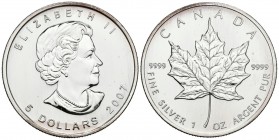 CANADA. 5 Dollars. (Ar. 31.46g \/ 38mm). 2007. Elisabeth II. (Km # 625). UNC. Pure silver ounce.