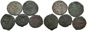FOREIGN CURRENCIES. Lot consisting of 5 Armenian medieval coins. TO EXAMINE.