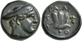MACEDON. Tragilos . Circa 400 BC. Dichalkon (Bronze, 14 mm, 4.24 g, 6 h). Head of Hermes to right, wearing petasos. Rev. Τ-ΡΑΙΛΙ-Ο-Ν Rose; grape bunch...