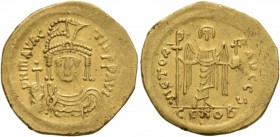 Maurice Tiberius, 582-602. Solidus (Gold, 21 mm, 4.33 g, 7 h), Constantinopolis. DN MAVRC TIB PP AVI Draped and cuirassed bust of Maurice facing, wear...