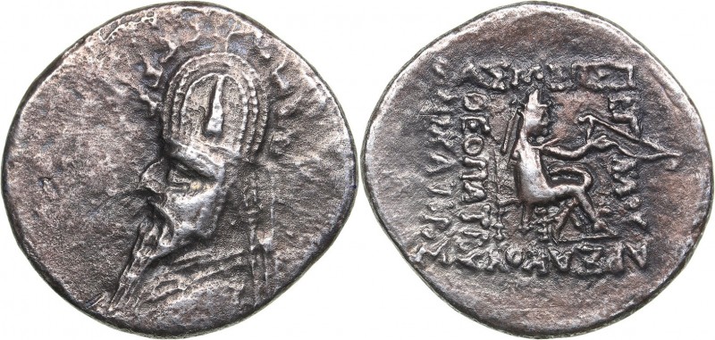Parthian Kingdom AR Drachm - Phraates III (70-57 BC)
3.27 g. 18mm. VF/VF Bust l...