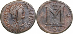 Byzantine AE Follis - Anastasius I (491-518 AD)
8.35 g. 23mm. F/F Bust of the Emperor wearing a diadem. / The letter M (denomination designation), at...