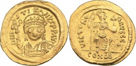 Byzantine AV solidus - Justin II (565-578 AD)
4.38 g. 21mm. UNC/AU Mint luster. Gold. D N IVSTINVS PP AVI/ VICTORIA AVGGG CONOB Helmeted and cuirasse...