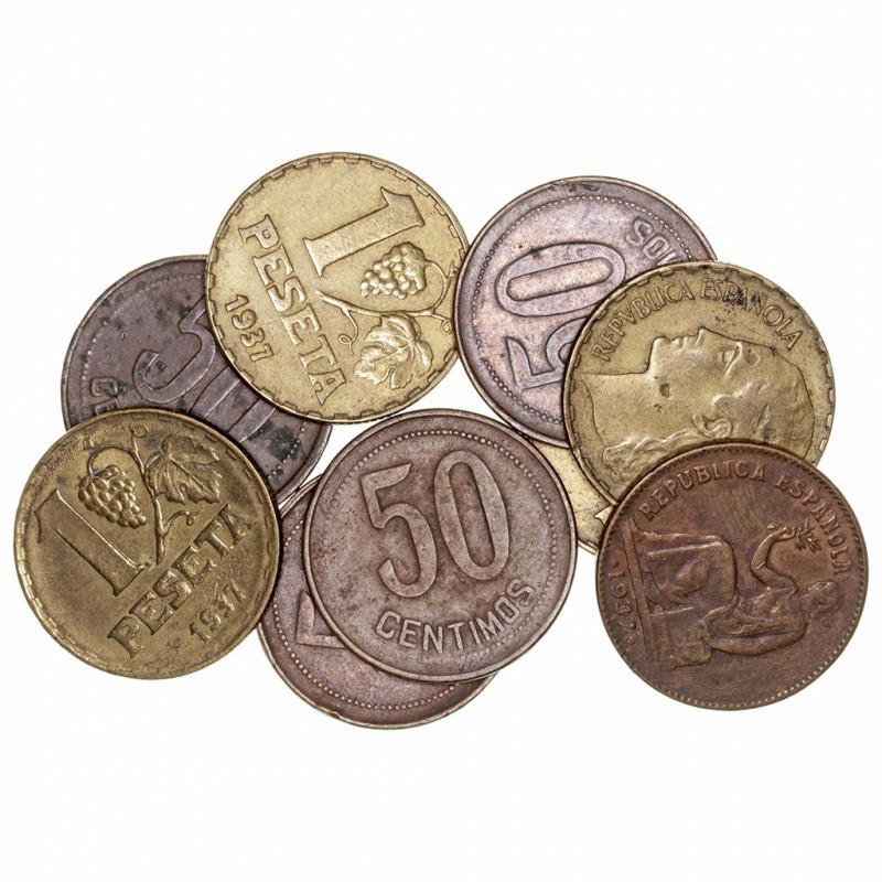 La Peseta
II República
Lote de 9 monedas. AE. 50 Céntimos 1937 (5) y Peseta 19...