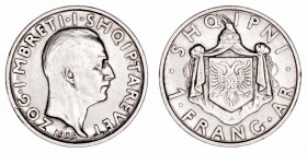 Monedas Extranjeras
Albania
Franco. AR. 1935 R. Zog I. 4.99g. KM.16. MBC+.