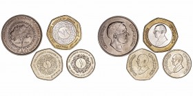 Monedas Extranjeras
Jordania
Serie de 4 monedas. AE. 1/4 Dinar 1969 (FAO) y 1998, 1/ Dinar 1997 y Dinar 1998. KM.20, 61, 63 y 64. EBC+ a MBC.