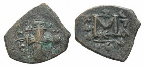 Constans II (641-668). Æ 40 Nummi (21mm, 3.55g, 6h). Constantinople. Constans standing facing, holding long cross and globus cruciger. R/ Large M; cro...