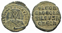 Leo VI (886-912). Æ 40 Nummi (28mm, 7.33g, 6h). Constantinople. Facing bust, wearing crown and chlamys, holding akakia. R/ Legend in four lines across...