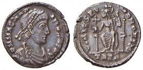 Magno Massimo (383-388) Siliqua (Treviri, 383-388) Busto diademato a d. – R/ VIRTVS ROMANORVM, Costantinopoli seduta di fronte – RIC 84 AG (g 1,98) Ri...
