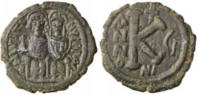 BISANZIO Giustino II (565-578) Mezzo follis A. Y (Nicomedia) Giustino e Sofia seduti di fronte – R/ Valore – Sear 370 AE (g 5,91) Modesti graffietti d...
