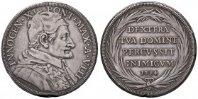 Innocenzo XI (1676-1689) Piastra 1684 A.VIII – Munt. 29 AG (g 31,75) Difetto al bordo
BB