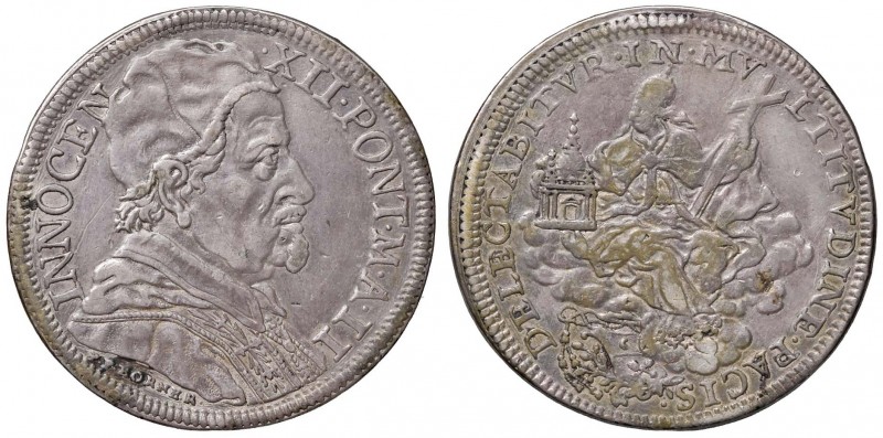 Innocenzo XII (1691-1700) Mezza piastra A. II – Munt. 27 AG (g 15,72) RR Traccia...