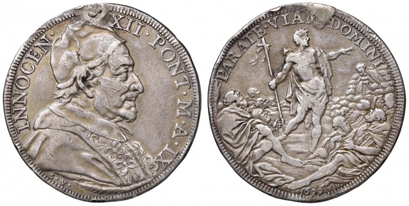 Innocenzo XII (1691-1700) Mezza piastra 1699 A. IX - Munt. 36 AG (g 15,56) Foro ...