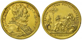 Clemente XII (1730-1740) Medaglia 1735 A. V – Opus: Hamerani – Bart. 735 MD (g 21,58 – Ø 37 mm) Modesta abrasione della doratura sul bordo e colpetto ...