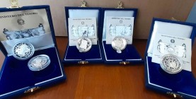 REPUBBLICA ITALIANA (1947-) 200 e 500 Lire 1989, 500 Lire 1990, 1991 e 1992– AG Serie Scoperta dell’America, quattro astucci originali per un compless...