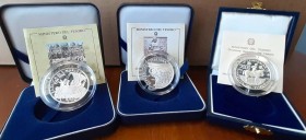 REPUBBLICA ITALIANA (1947-) 500 Lire 1993, 1.000 Lire 1994 e 5.000 Lire 1995 – AG Lotto di tre monete in confezioni originali
FS