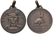 MEDAGLIE FASCISTE Medaglia 1934 Cornuda, Treviso. Raduno associazioni d’armi – Opus: Santi – AE (g 15,45 – Ø 32 mm)
SPL+